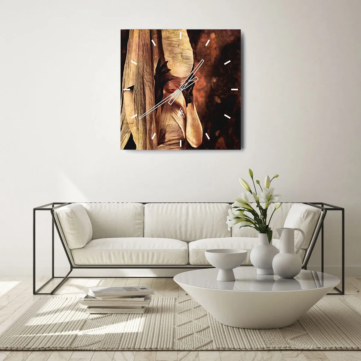 Wanduhr - Glasuhr - Eine Frau mit Schleier und geheimnisvollem Styling vor dunklem Hintergrund - 30x30cm - Zwischen Gut und Böse - Moderne Wanddekoration für Wohnzimmer und Schlafzimmer ARTTOR