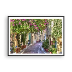 Poster in einem schwarzem Rahmen - Eine charmante Straße mit blühenden Weinreben und Cafétischen - 100x70cm - Blühende Gasse - Moderne Wanddekoration für Wohnzimmer und Schlafzimmer ARTTOR