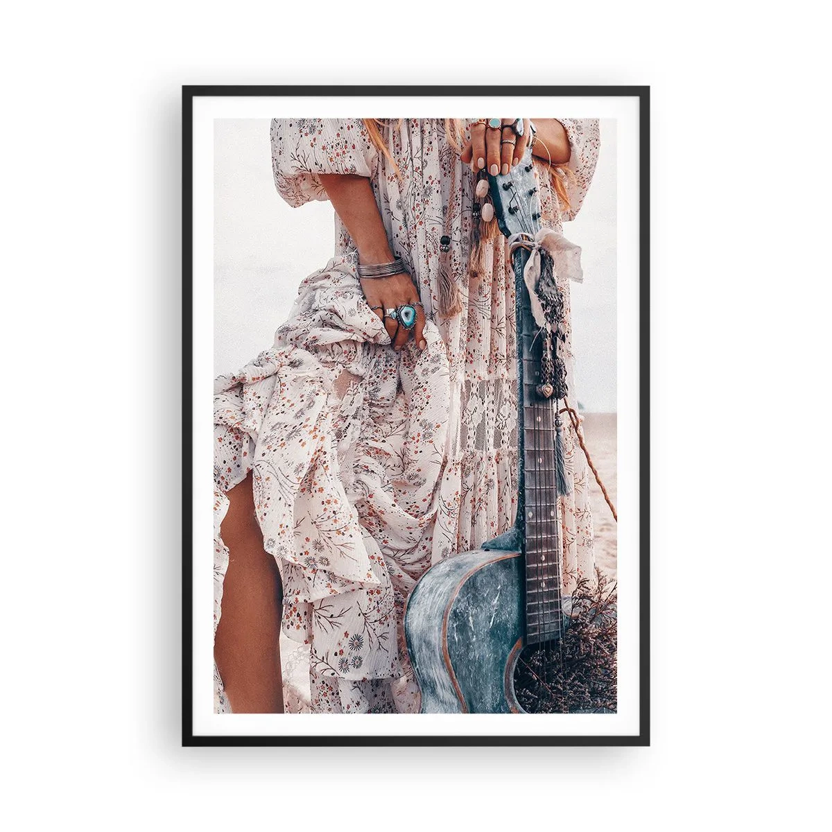 Poster in einem schwarzem Rahmen - Kinderblumen auf dem Weg - 70x100 cm