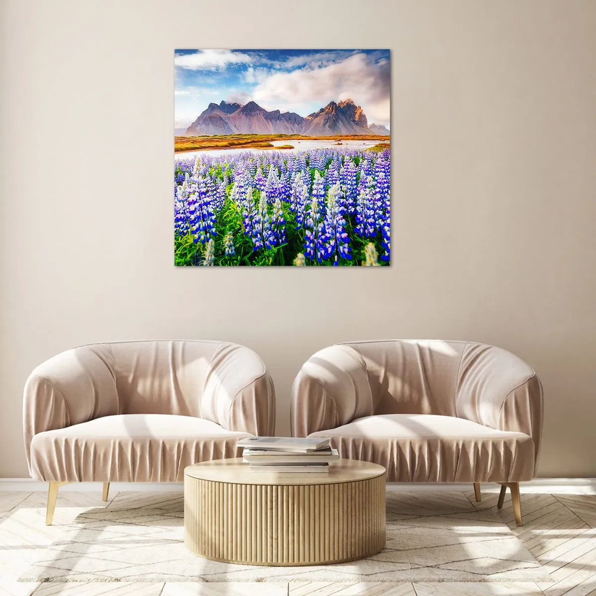 Glasbild - Bild auf glas - Kraft und Strenge neben Sanftmut - 30x30 cm