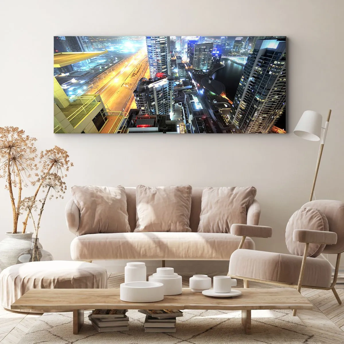 Bild auf Leinwand - Leinwandbild - Panorama der nächtlichen Stadt mit beleuchteten Wolkenkratzern - 140x50cm - Ein Wunder in der Wüste - Moderne Wanddekoration für Wohnzimmer und Schlafzimmer ARTTOR