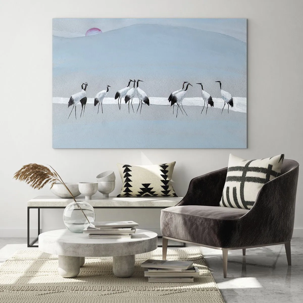 Glasbild - Bild auf glas - Eine Gruppe von Kranichen vor der Kulisse der blauen Berge und einem Sonnenuntergang - 120x80cm - Nach einem heißen Tag - Moderne Wanddekoration für Wohnzimmer und Schlafzimmer ARTTOR