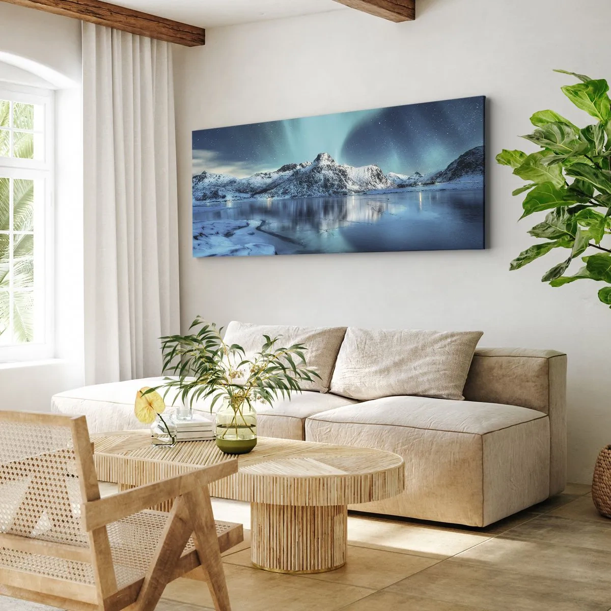 Bild auf Leinwand - Leinwandbild - Aurora Borealis über schneebedeckten Bergen und einem See - 140x50cm - Lichtnacht - Moderne Wanddekoration für Wohnzimmer und Schlafzimmer ARTTOR