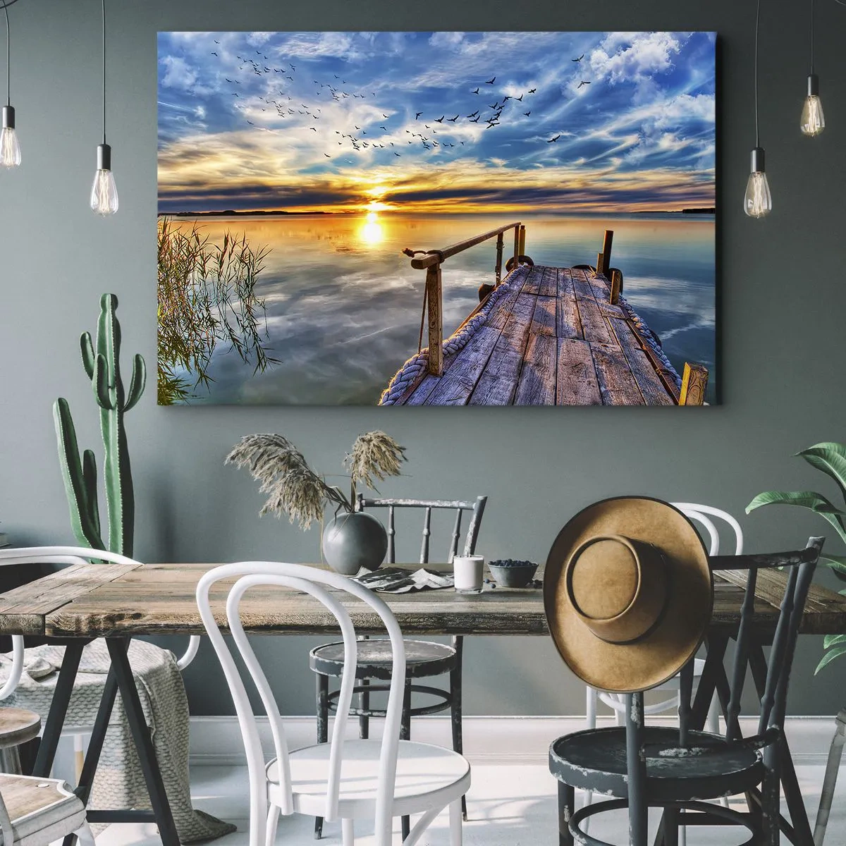 Bild auf Leinwand - Leinwandbild - Holzsteg über dem See bei Sonnenuntergang - 100x70cm - Der Wind geht zur Ruhe - Moderne Wanddekoration für Wohnzimmer und Schlafzimmer ARTTOR
