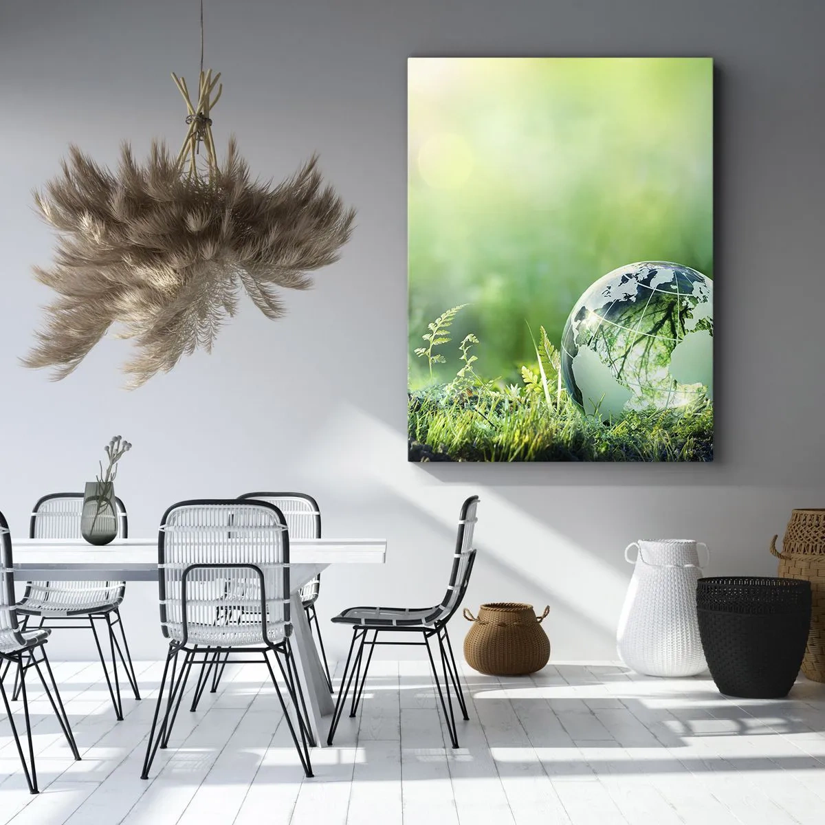 Bild auf Leinwand - Leinwandbild - Eine Kristallkugel im Grün der Natur - 80x120cm - Der grüne Planet - Moderne Wanddekoration für Wohnzimmer und Schlafzimmer ARTTOR