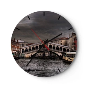 Wanduhr - Glasuhr - Die Rialtobrücke in Venedig unter einem bewölkten Himmel - 30x30cm - Das Versprechen eines venezianischen Abends - Moderne Wanddekoration für Wohnzimmer, Küche und Schlafzimmer ARTTOR