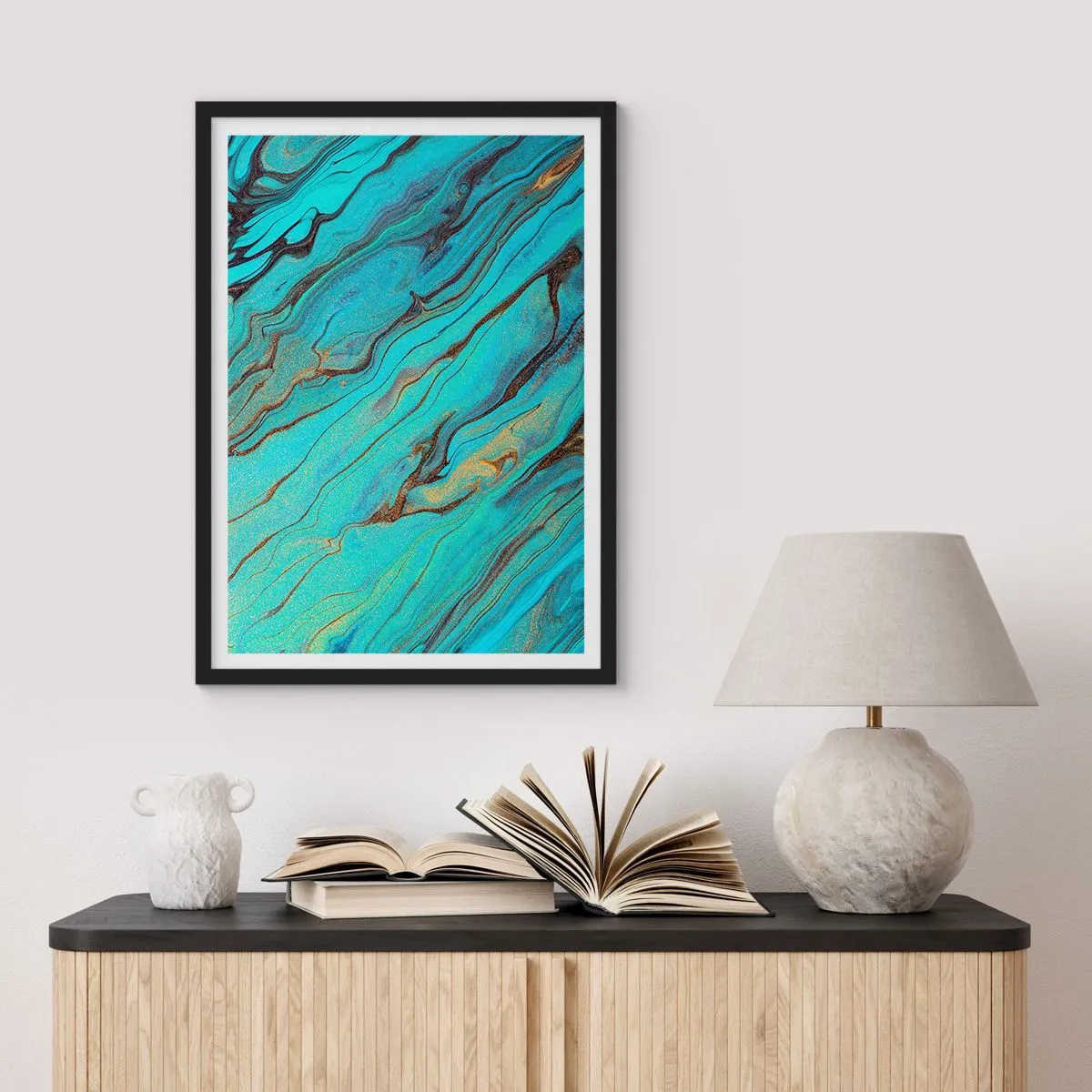 Poster in einem schwarzem Rahmen - Abstrakte Muster in Türkis- und Goldtönen - 50x70cm - Türkisfarbene Flut - Moderne Wanddekoration für Wohnzimmer und Schlafzimmer ARTTOR