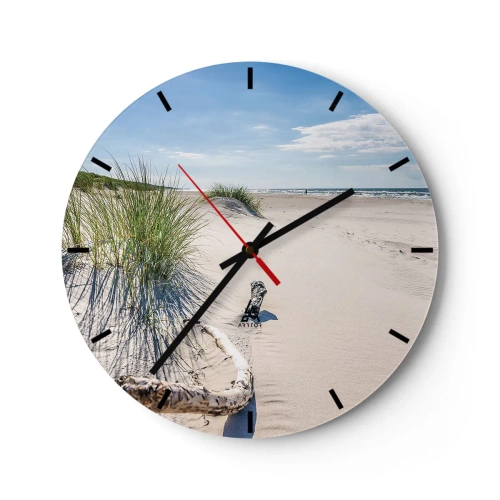 Wanduhr - Glasuhr - Ein Strand mit Sand, Gras und Meerblick an einem sonnigen Tag - 30x30cm - Der schönste Strand? Ostsee-Strand - Moderne Wanddekoration für Wohnzimmer, Küche und Schlafzimmer ARTTOR