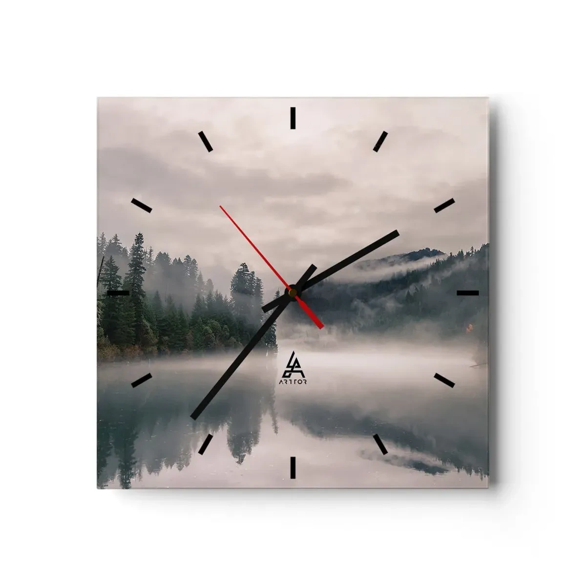 Wanduhr - Glasuhr - Ein nebliger Wald spiegelt sich in einem ruhigen See - 30x30cm - In Reflexion, im Nebel - Moderne Wanddekoration für Wohnzimmer und Schlafzimmer ARTTOR