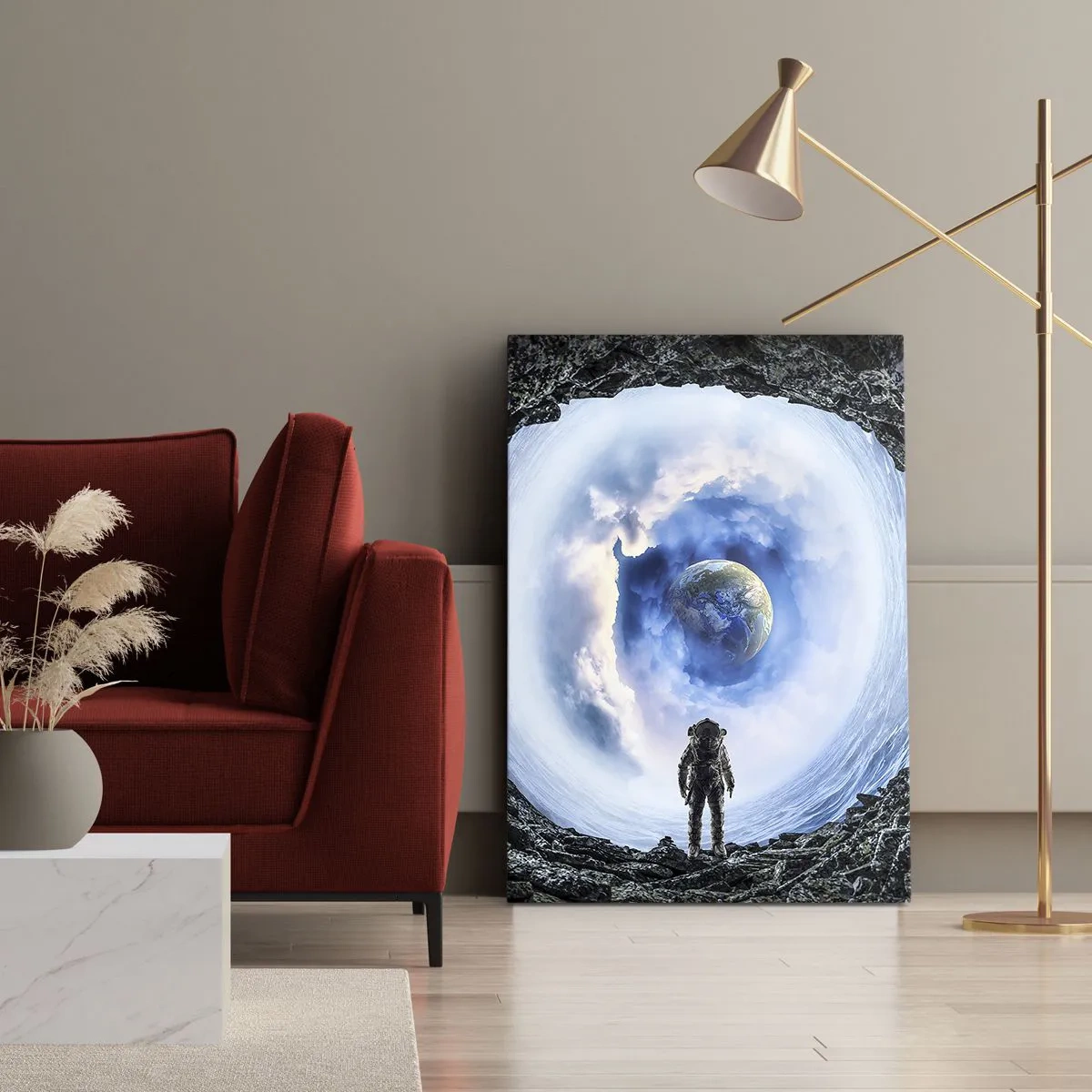 Bild auf Leinwand - Leinwandbild - Astronaut vor einer Weltraumlandschaft mit der Erde im Hintergrund - 80x120cm - Es ist nicht weit von zu Hause - Moderne Wanddekoration für Wohnzimmer und Schlafzimmer ARTTOR