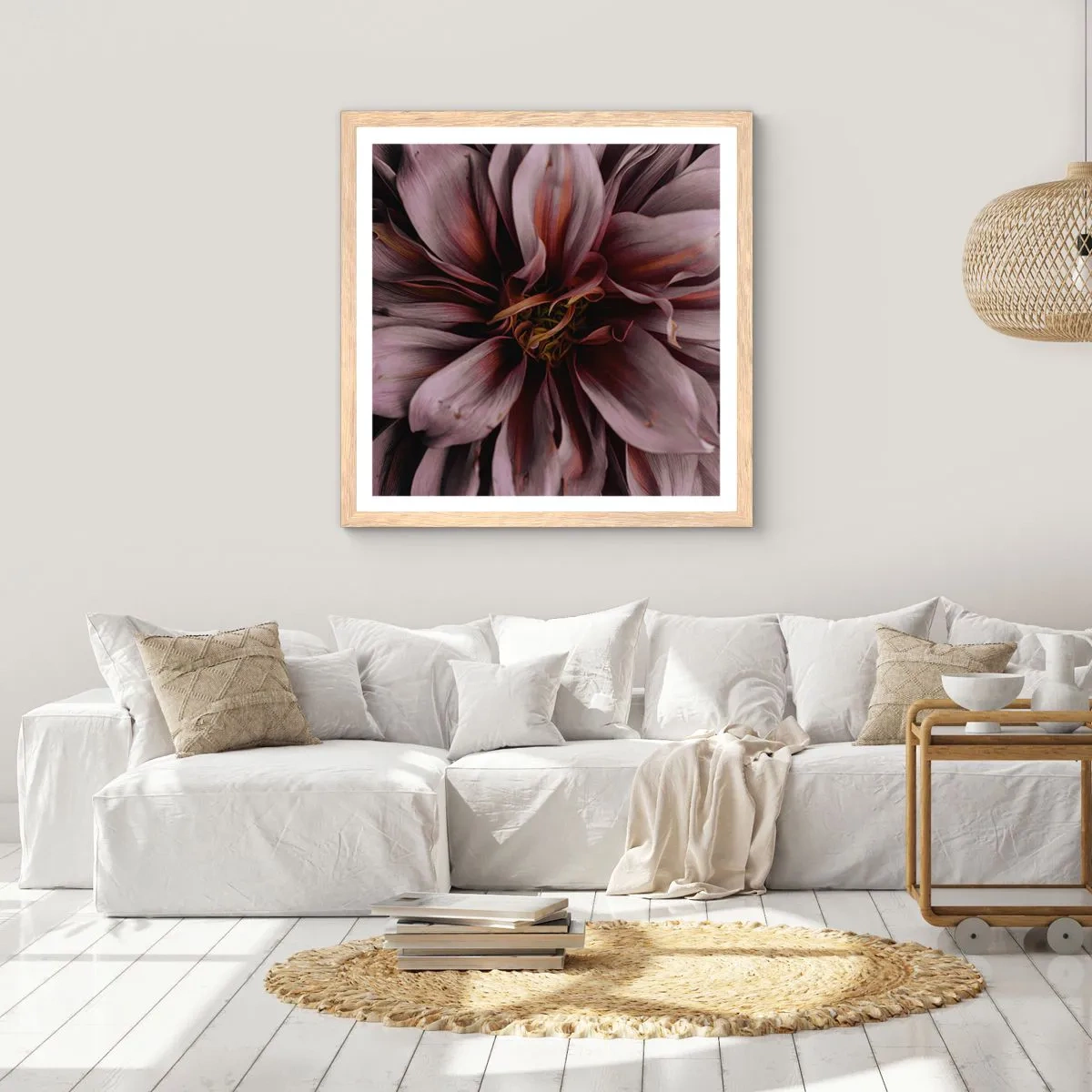 Poster in einem Rahmen aus heller Eiche - Ein Blumenherz - 60x60 cm