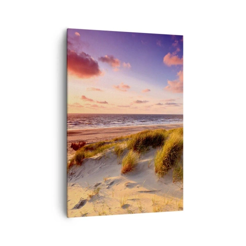 Bild auf Leinwand - Leinwandbild - Ein grasbewachsener Strand und ein Sonnenuntergang über einem ruhigen Meer - 70x100cm - Die Luft riecht schon im Sommer - Moderne Wanddekoration für Wohnzimmer und Schlafzimmer ARTTOR