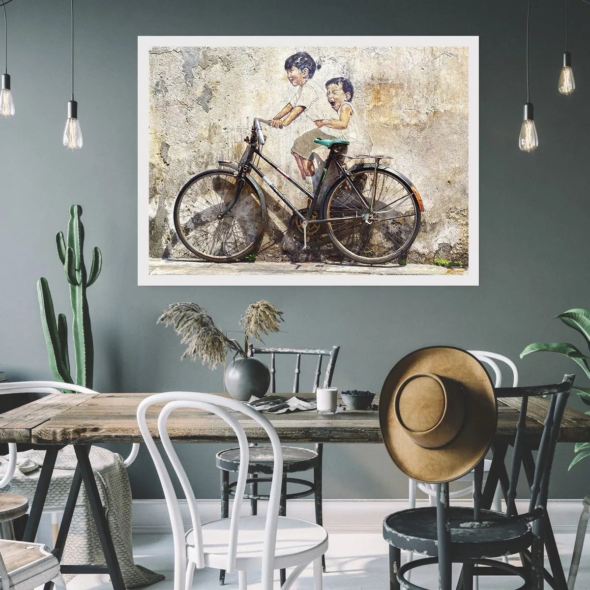 Poster - Streetart mit Fahrrad und Kinderzeichnungen an der Wand - 100x70cm - Richtig oder falsch? - Moderne Wanddekoration für Wohnzimmer und Schlafzimmer ARTTOR