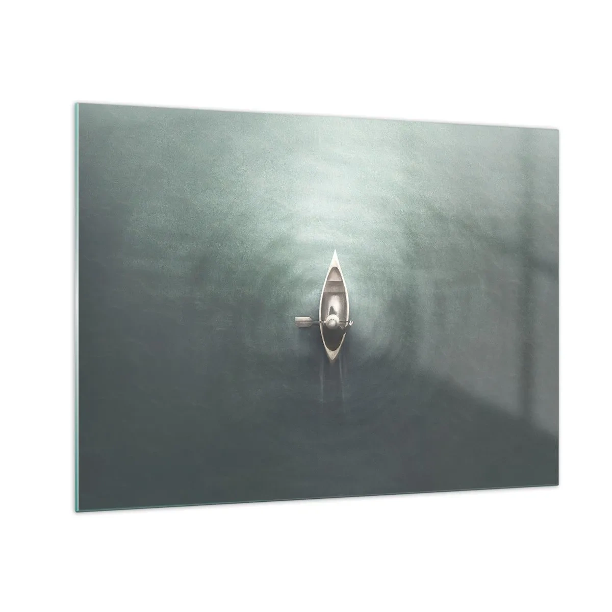 Glasbild - Bild auf glas - Ein einsames Boot treibt auf einem ruhigen, grünlichen See - 70x50cm - Durch den Mondsee - Moderne Wanddekoration für Wohnzimmer und Schlafzimmer ARTTOR