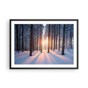 Poster in einem schwarzem Rahmen - Winterwald, beleuchtet von den Sonnenstrahlen - 70x50cm - Ganz klar schwarz auf weiß - Moderne Wanddekoration für Wohnzimmer und Schlafzimmer ARTTOR