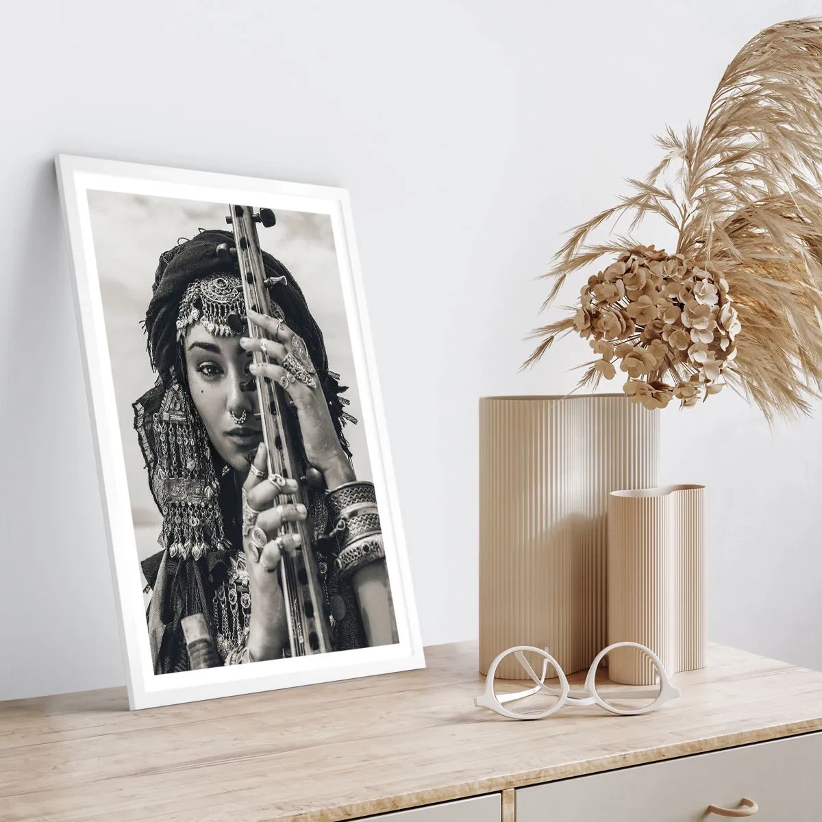 Poster in einem weißen Rahmen - Die Musik des Orients selbst - 30x40 cm