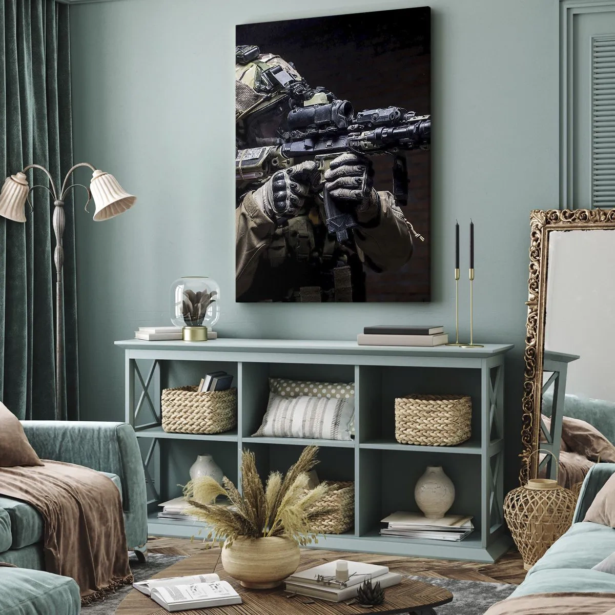 Bild auf Leinwand - Leinwandbild - Ein Soldat in voller Montur mit einem Gewehr - 80x120cm - Tödlich wirksam - Moderne Wanddekoration für Wohnzimmer und Schlafzimmer ARTTOR