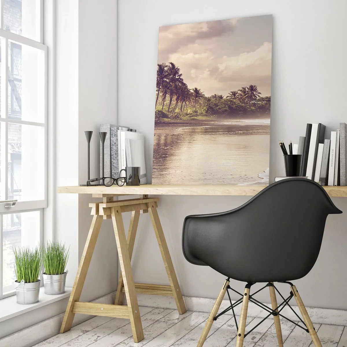 Glasbild - Bild auf glas - Ein goldener Strand mit Palmen und einem ruhigen Ozean im sanften Licht - 50x70cm - Die Liebkosung der Wellen - Moderne Wanddekoration für Wohnzimmer und Schlafzimmer ARTTOR