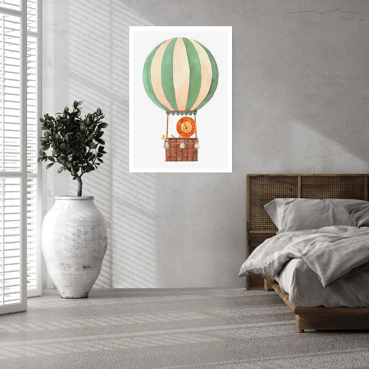 Poster - Eine schöne Aquarellillustration eines Löwen, der in einem Heißluftballon auf weißem Hintergrund reist. - 50x70cm - Leons Reisen - Moderne Wanddekoration für Wohnzimmer und Schlafzimmer ARTTOR