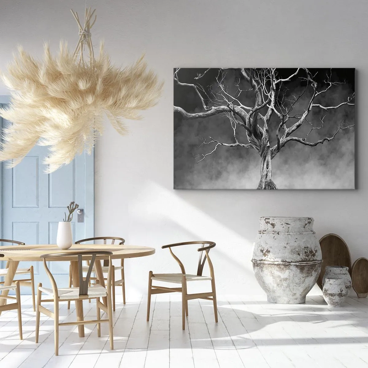 Bild auf Leinwand - Leinwandbild - Ein trockener Baum in Schwarz und Weiß gegen den Nebel - 100x70cm - Ursprünglich und heilig - Moderne Wanddekoration für Wohnzimmer und Schlafzimmer ARTTOR