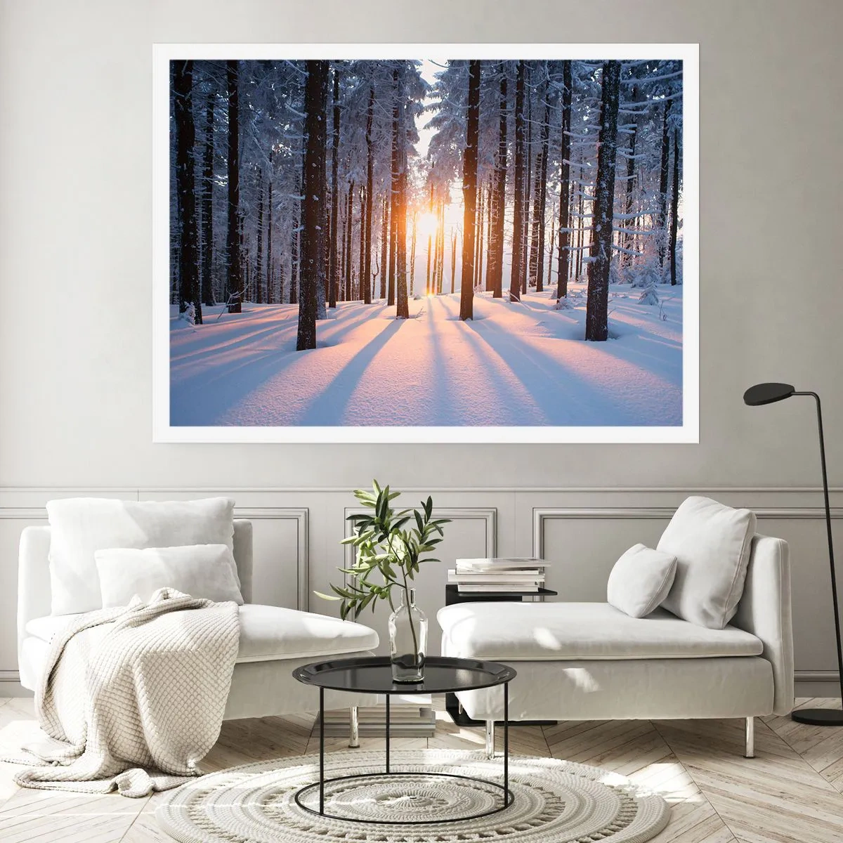 Poster - Winterwald, beleuchtet von den Sonnenstrahlen - 100x70cm - Ganz klar schwarz auf weiß - Moderne Wanddekoration für Wohnzimmer und Schlafzimmer ARTTOR