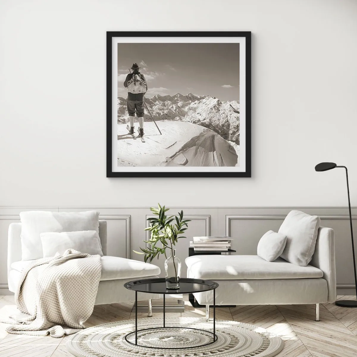 Poster in einem schwarzem Rahmen - Und die Berge bleiben unverändert - 60x60 cm