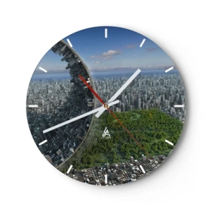 Wanduhr - Glasuhr - Eine futuristische Stadt mit einer kaputten Struktur und Grün im Hintergrund. - 30x30cm - Die Natur ist ewig - Moderne Wanddekoration für Wohnzimmer, Küche und Schlafzimmer ARTTOR