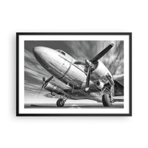 Poster in einem schwarzem Rahmen - Ein Schwarzweißbild eines klassischen Flugzeugs mit sichtbaren Strukturdetails. - 70x50cm - Immer flugbereit - Moderne Wanddekoration für Wohnzimmer und Schlafzimmer ARTTOR
