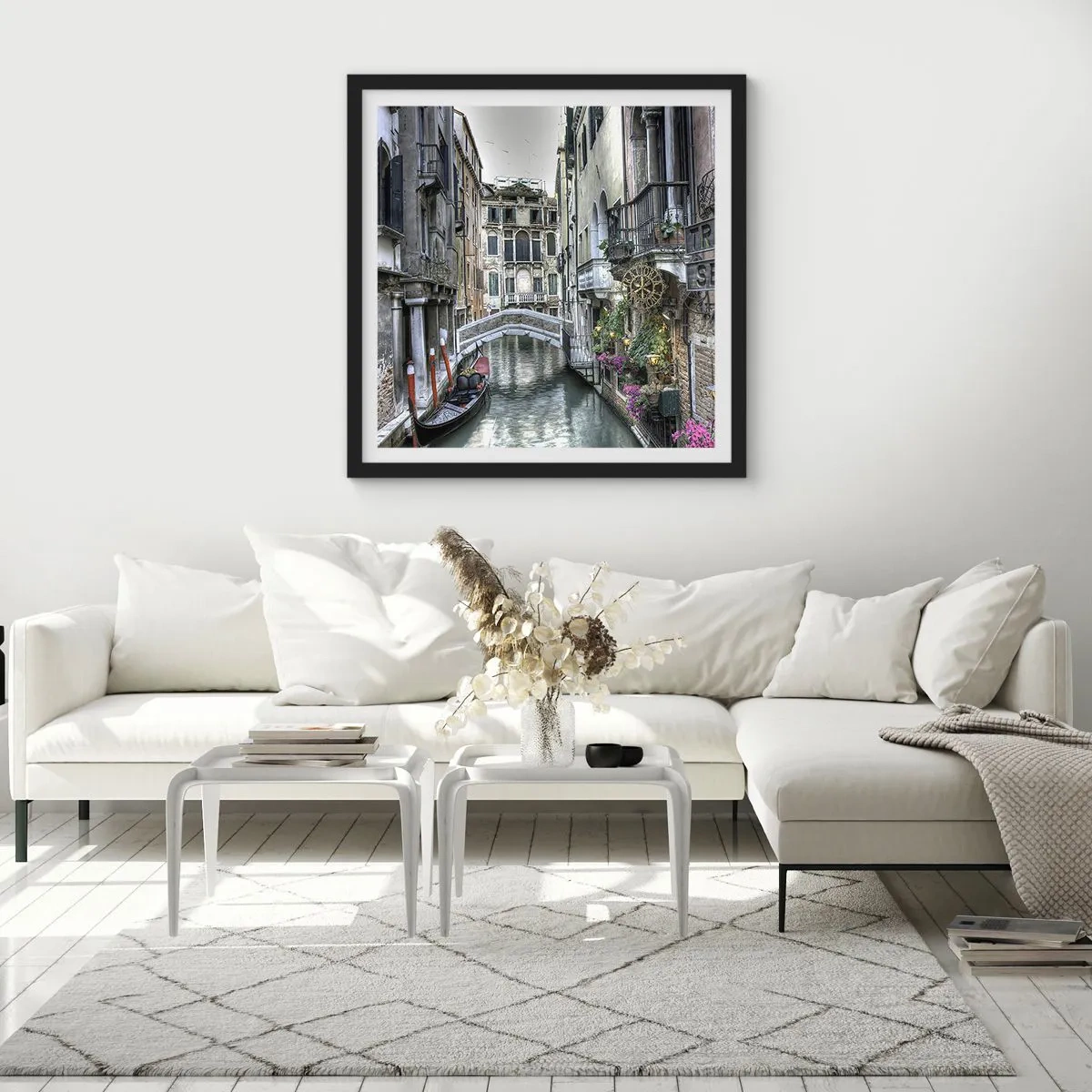 Poster in einem schwarzem Rahmen - Seit Jahrhunderten in stiller Besinnung - 30x30 cm