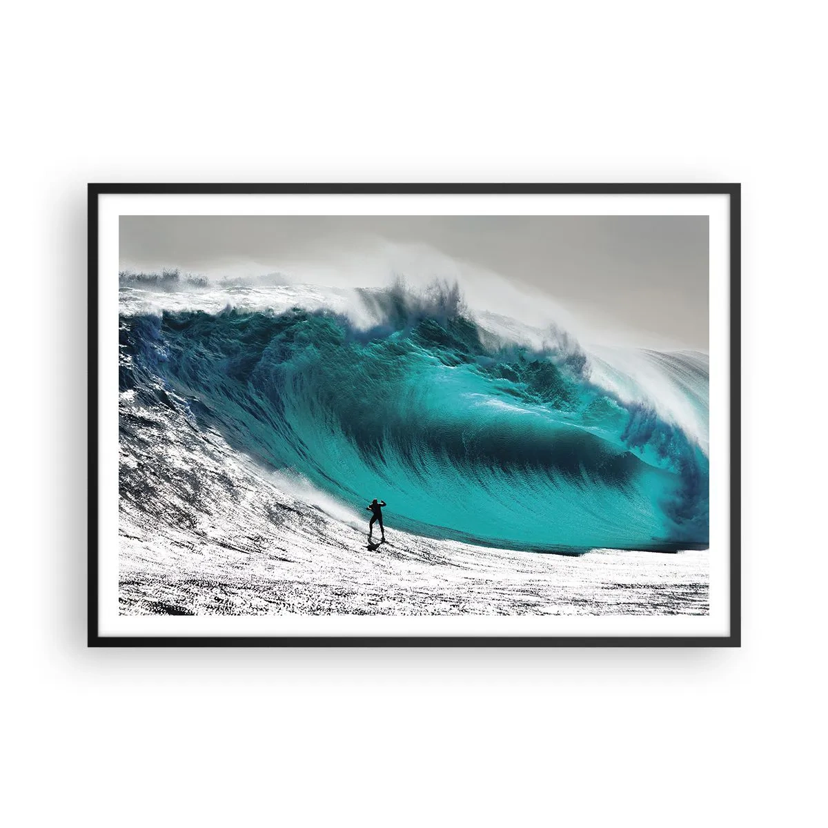 Poster in einem schwarzem Rahmen - Surfer vor einer riesigen Welle - 100x70cm - Herausforderung angenommen - Moderne Wanddekoration für Wohnzimmer und Schlafzimmer ARTTOR