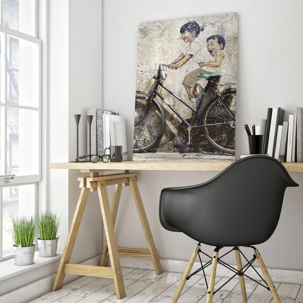 Glasbild - Bild auf glas - Streetart mit Fahrrad und Kinderzeichnungen an der Wand - 70x100cm - Richtig oder falsch? - Moderne Wanddekoration für Wohnzimmer und Schlafzimmer ARTTOR