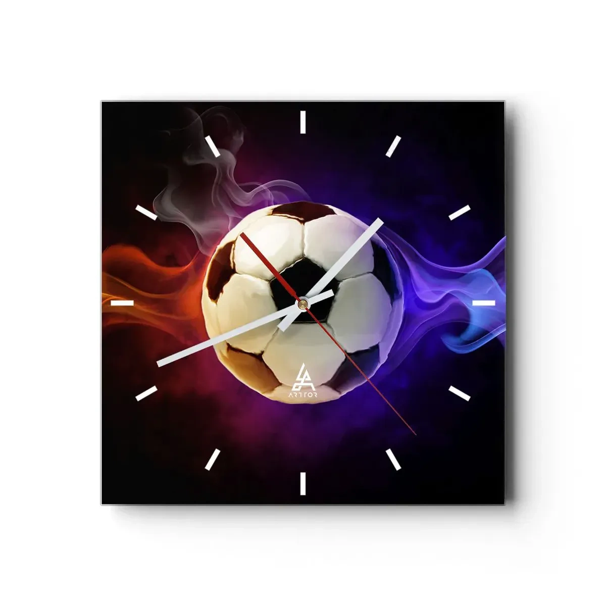 Wanduhr - Glasuhr - Ein Fußball, umgeben von bunten Raucheffekten auf dunklem Hintergrund. - 30x30cm - Die magische Kraft des Spiels - Moderne Wanddekoration für Wohnzimmer und Schlafzimmer ARTTOR