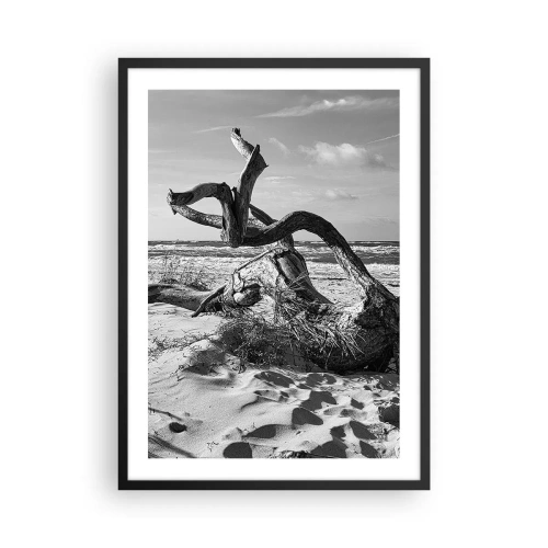 Poster in einem schwarzem Rahmen - Schwarz-Weiß-Fotografie eines trockenen Baumes am Strand - 50x70cm - Meeresskulptur - Moderne Wanddekoration für Wohnzimmer und Schlafzimmer ARTTOR