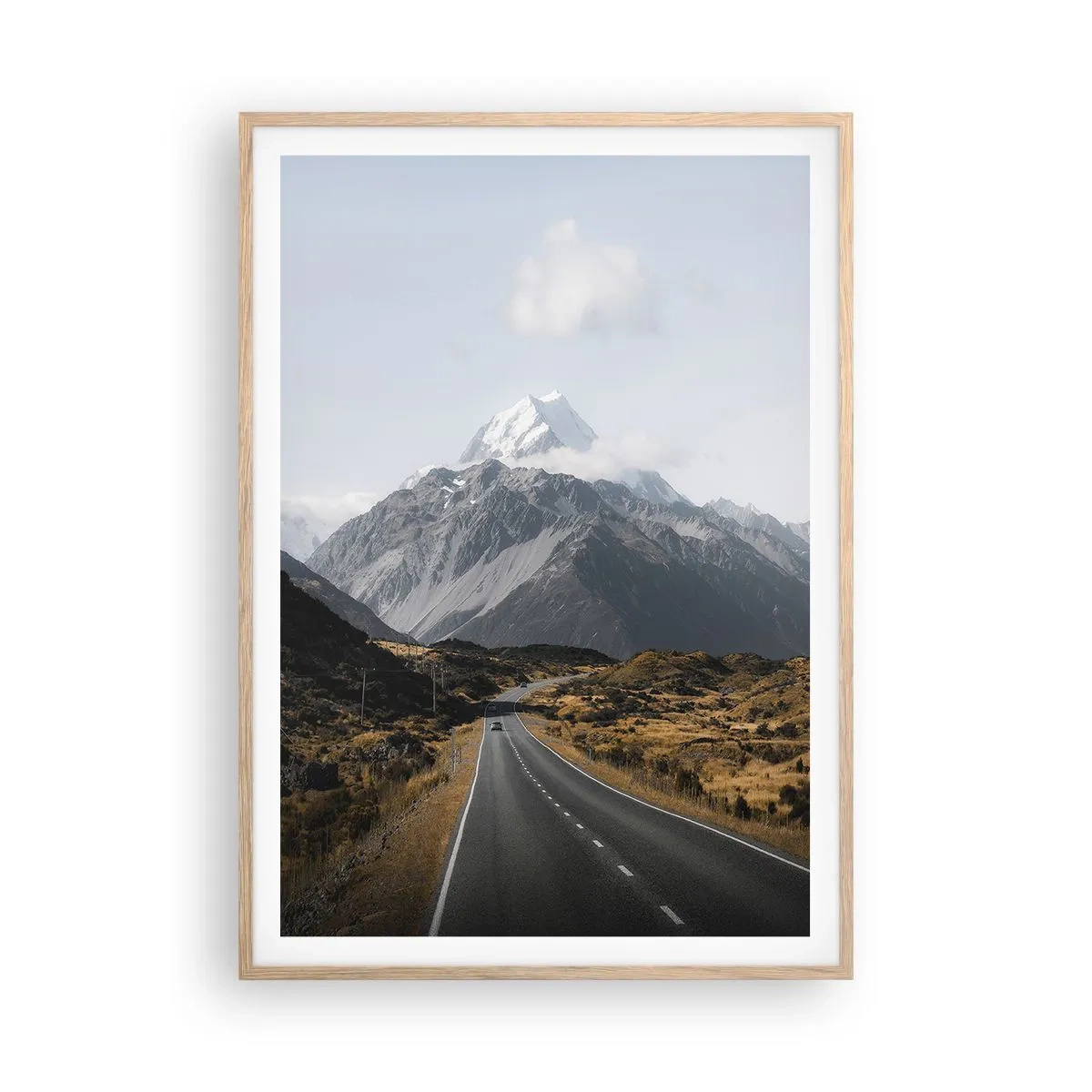 Poster in einem Rahmen aus heller Eiche - Der Weg ins Herz der Berge - 70x100 cm