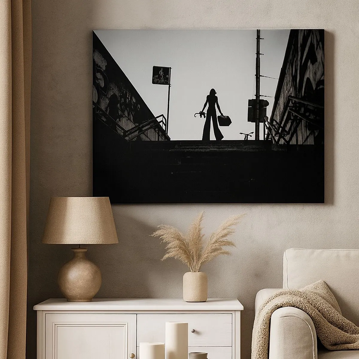 Bild auf Leinwand - Leinwandbild - Eine Frauenfigur auf der Treppe in Schwarzweiß mit dynamischer Atmosphäre - 70x50cm - Städtisches Wandern - Moderne Wanddekoration für Wohnzimmer und Schlafzimmer ARTTOR