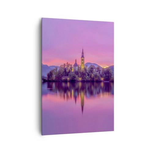 Bild auf Leinwand - Leinwandbild - See mit einer Insel und einer Kirche bei Sonnenuntergang - 70x100cm - Eine märchenhafte Insel in der Abenddämmerung - Moderne Wanddekoration für Wohnzimmer und Schlafzimmer ARTTOR
