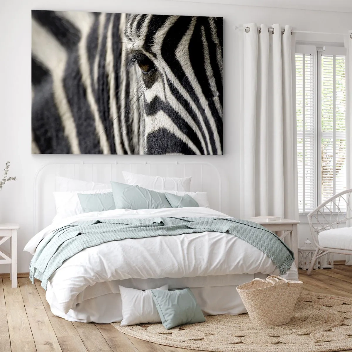 Bild auf Leinwand - Leinwandbild - Nahaufnahme eines Zebraauges mit schwarzen und weißen Streifen - 120x80cm - Gestreiftes Porträt - Moderne Wanddekoration für Wohnzimmer und Schlafzimmer ARTTOR
