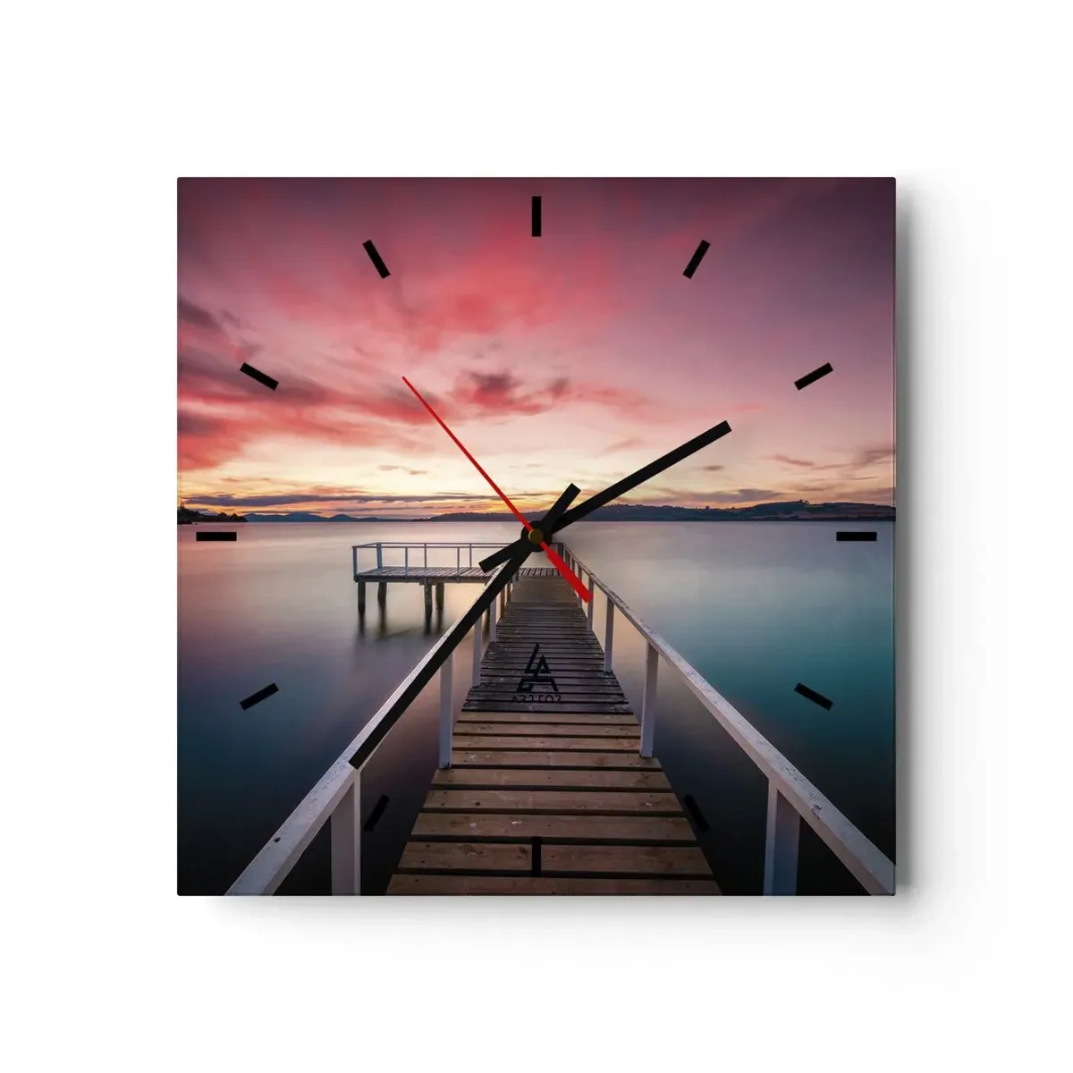 Wanduhr - Glasuhr - Ein Steg, der bei Sonnenuntergang zu einem ruhigen See führt - 30x30cm - Die sanfte Flamme des Abends - Moderne Wanddekoration für Wohnzimmer und Schlafzimmer ARTTOR