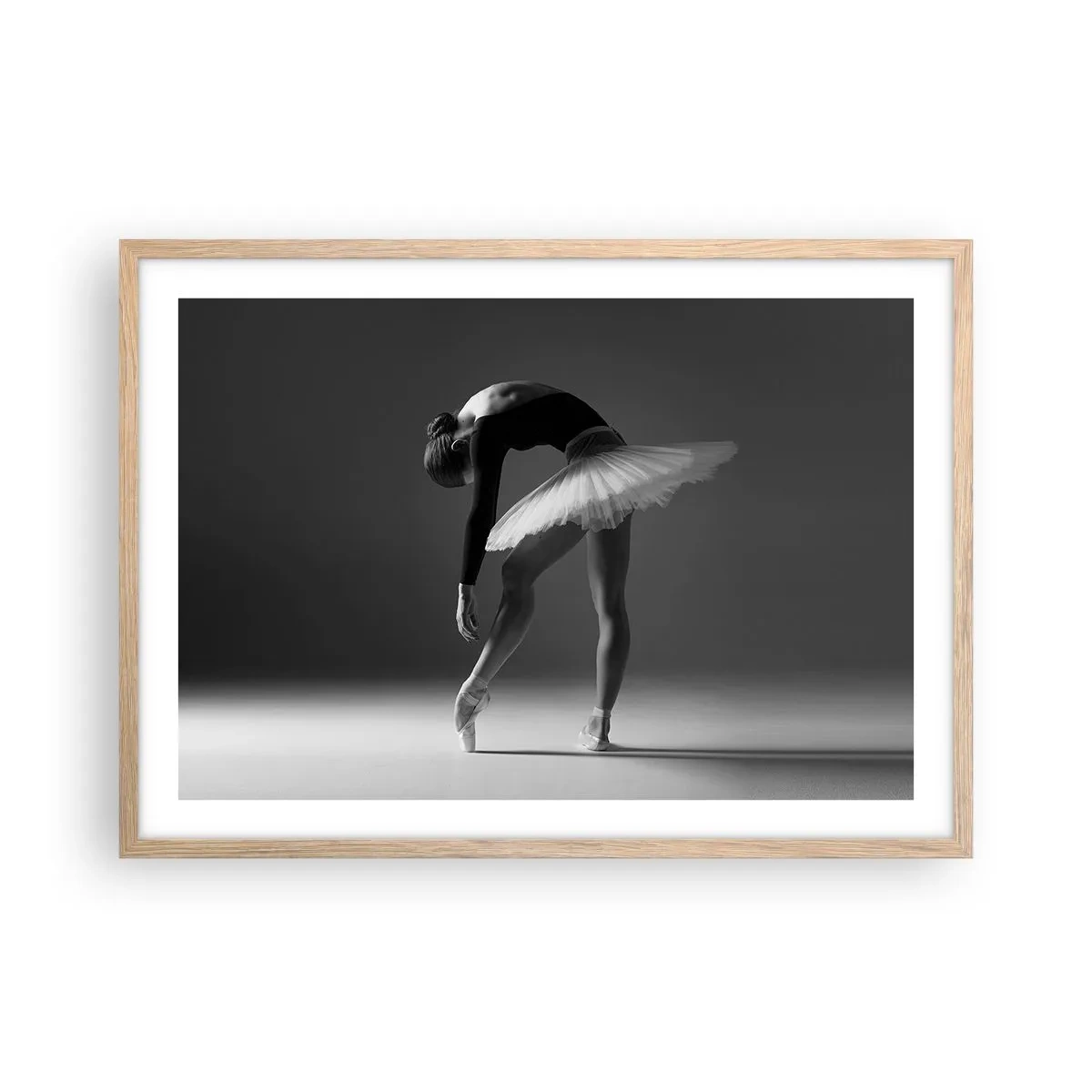 Poster in einem Rahmen aus heller Eiche - Bella Ballerina - 70x50 cm