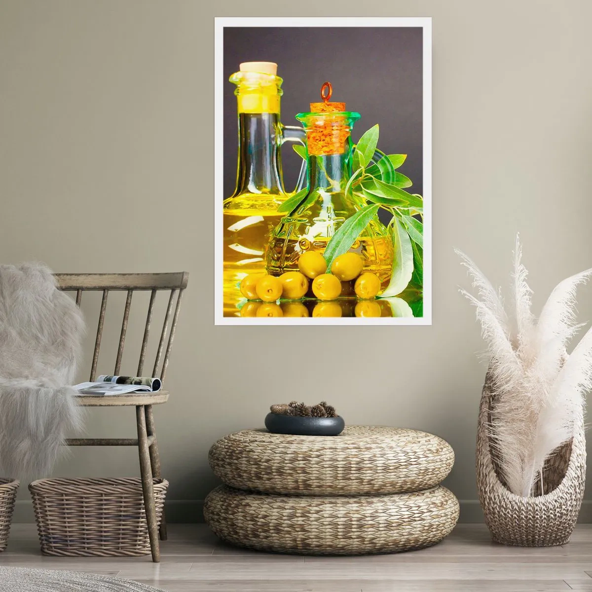 Poster - Flaschen mit Olivenöl und grünen Oliven - 50x70cm - Stillleben mit Oliven und Olivenöl - Moderne Wanddekoration für Wohnzimmer und Schlafzimmer ARTTOR