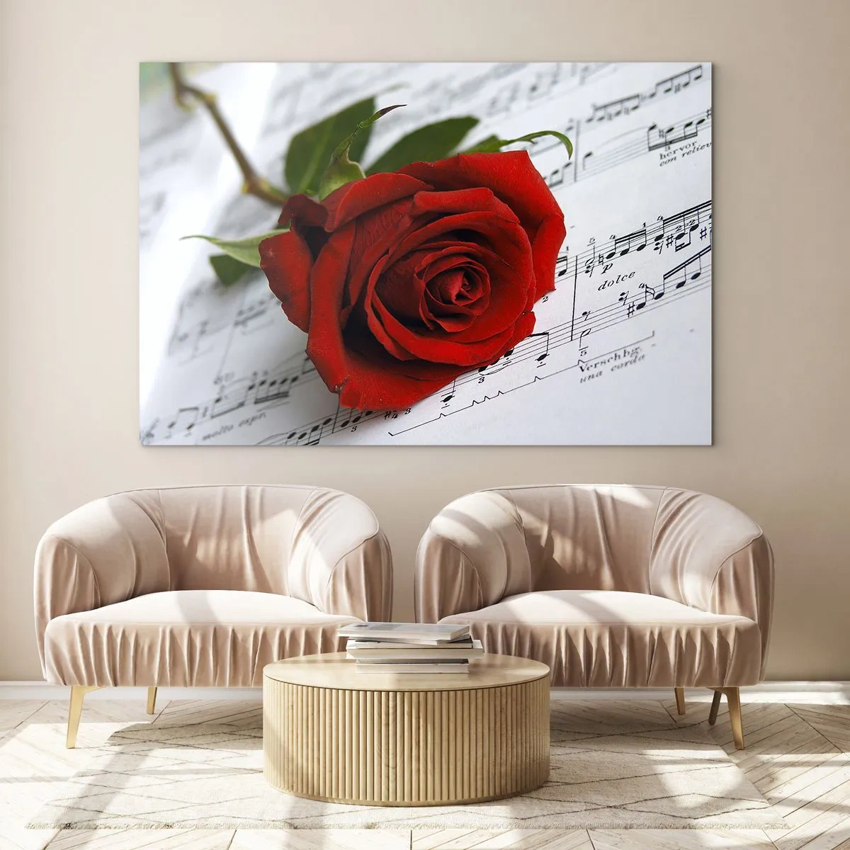 Glasbild - Bild auf glas - Eine rote Rose vor einem Hintergrund aus Musiknoten - 100x70cm - Musik der Gefühle in Scharlach - Moderne Wanddekoration für Wohnzimmer und Schlafzimmer ARTTOR