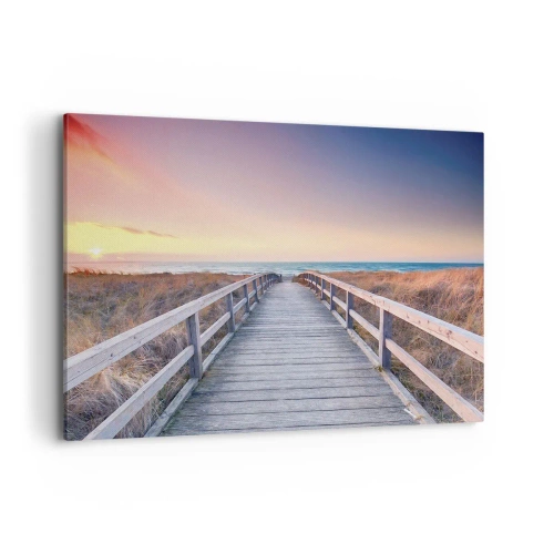 Bild auf Leinwand - Leinwandbild - Ein Holzsteg führt bei Sonnenuntergang zum Strand, der Himmel ist in Pastellfarben gemalt. - 100x70cm - Baltische Abend-Aurora - Moderne Wanddekoration für Wohnzimmer und Schlafzimmer ARTTOR