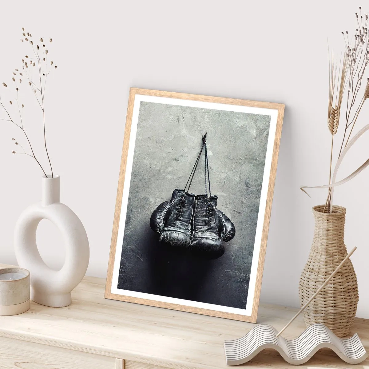 Poster in einem Rahmen aus heller Eiche - Zeit des Kampfes und Zeit des Friedens - 70x100 cm