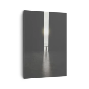 Bild auf Leinwand - Leinwandbild - Ein Mann steht im Licht eines schmalen Schlitzes in einem dunklen Raum - 50x70cm - Ein Schritt in eine strahlende Zukunft - Moderne Wanddekoration für Wohnzimmer und Schlafzimmer ARTTOR