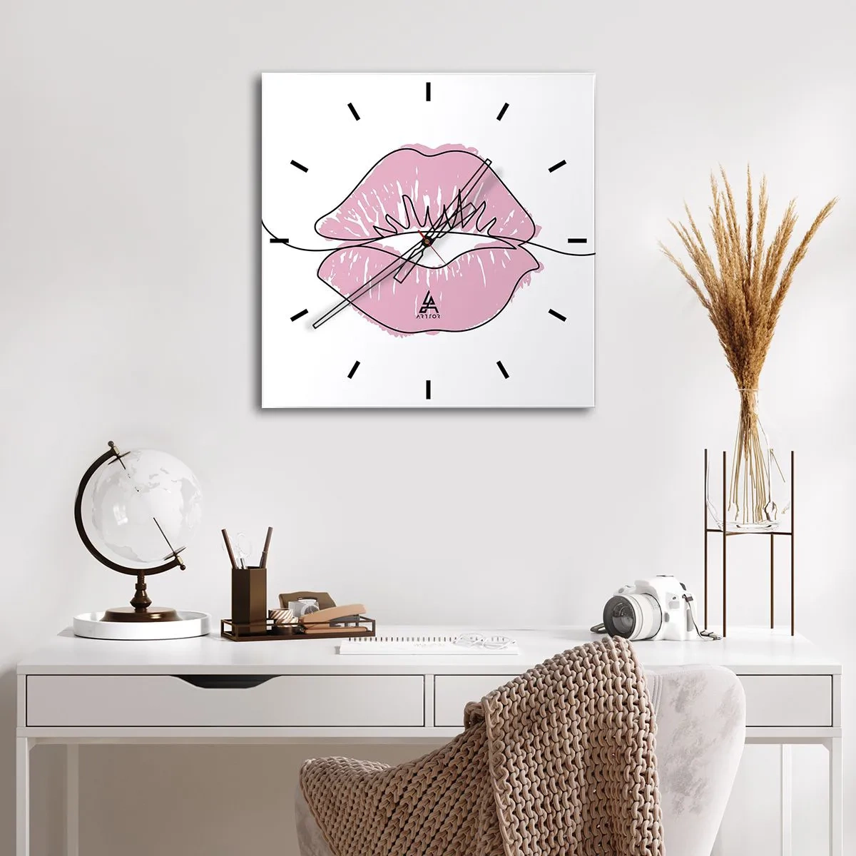 Wanduhr - Glasuhr - Bereit zum Küssen? - 30x30 cm