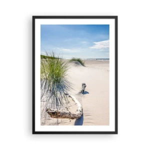 Poster in einem schwarzem Rahmen - Strand mit Dünen, Gras und Ästen im Sonnenlicht - 50x70cm - Der schönste Strand? Ostsee-Strand - Moderne Wanddekoration für Wohnzimmer und Schlafzimmer ARTTOR