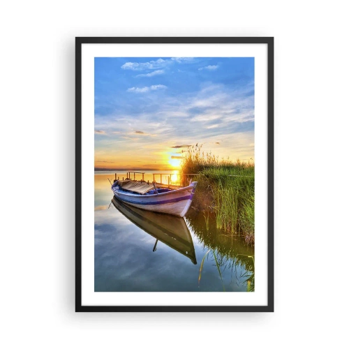 Poster in einem schwarzem Rahmen - Ein Boot auf einem ruhigen See bei Sonnenuntergang - 50x70cm - Bucht erfüllter Träume - Moderne Wanddekoration für Wohnzimmer und Schlafzimmer ARTTOR