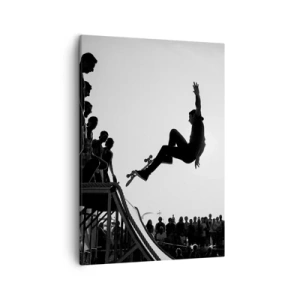 Bild auf Leinwand - Leinwandbild - Schwarz-weiße Skateboardszene auf einer Rampe - 50x70cm - Helden und Zuschauer - Moderne Wanddekoration für Wohnzimmer und Schlafzimmer ARTTOR