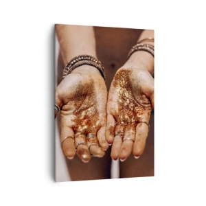 Bild auf Leinwand - Leinwandbild - Nahaufnahme von Händen mit Glitzer in warmen Farbtönen - 50x70cm - Ein Geschenk für dich - Moderne Wanddekoration für Wohnzimmer und Schlafzimmer ARTTOR