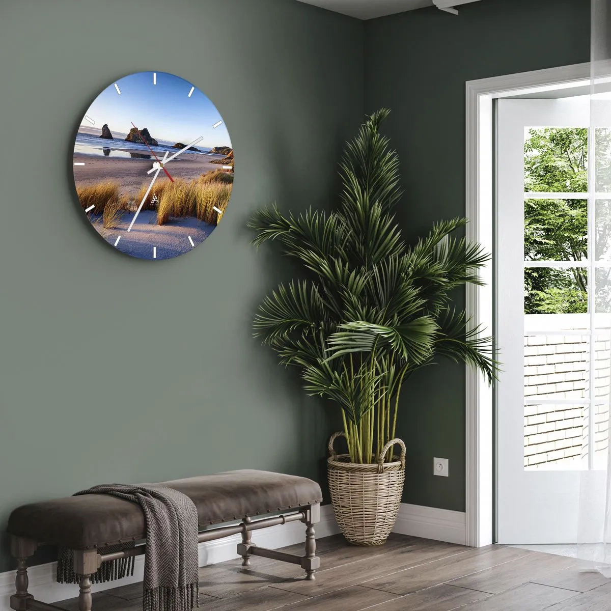 Wanduhr - Glasuhr - Sandstrand bei Sonnenuntergang mit Blick auf die Felsen - 30x30cm - Für Friedenssuchende - Moderne Wanddekoration für Wohnzimmer, Küche und Schlafzimmer ARTTOR